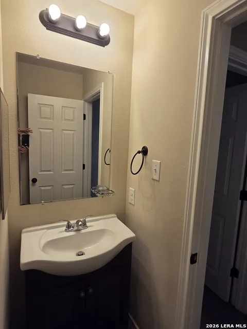 610 Meadow Arbor Ln Unit 2 Universal City, TX 78148