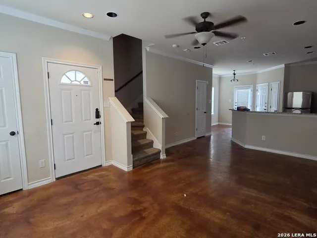 610 Meadow Arbor Ln Unit 2 Universal City, TX 78148