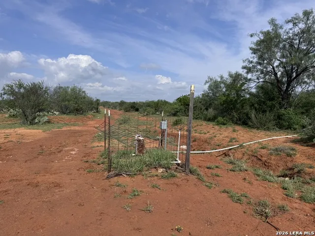 1365 Ranch Road 6252B Laredo, TX 78045