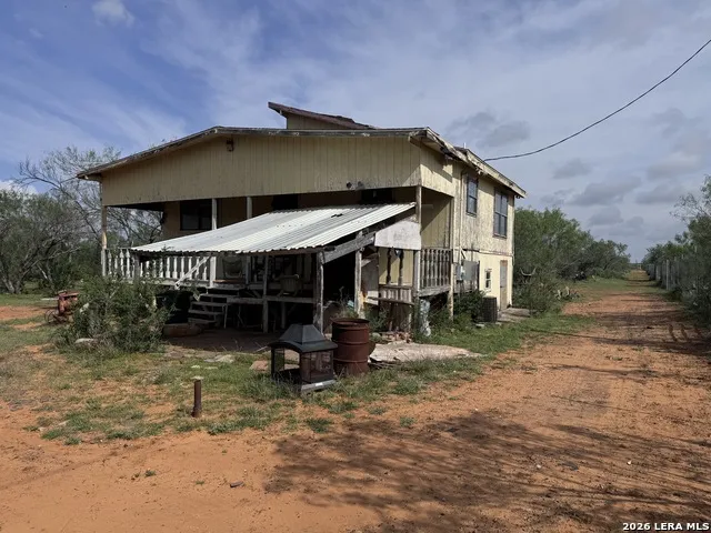 1365 Ranch Road 6252B Laredo, TX 78045