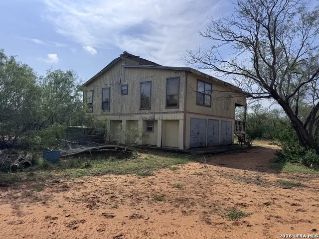 1365 Ranch Road 6252B Laredo, TX 78045