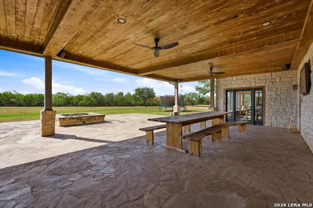 5775 County Road 308 Orange Grove, TX 78373