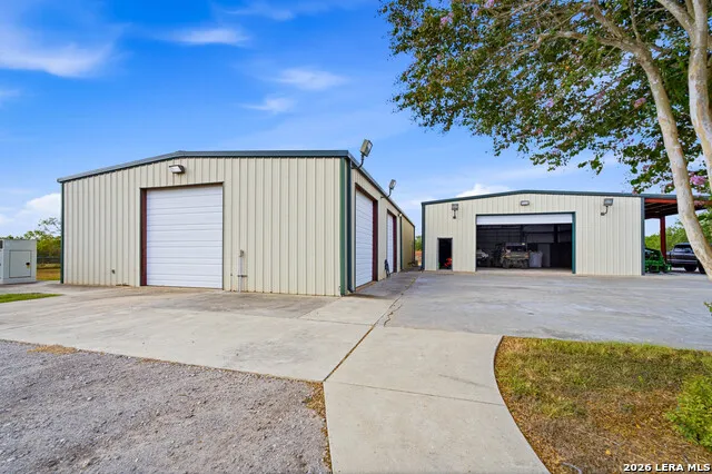 5775 County Road 308 Orange Grove, TX 78373