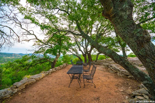 225 Valley View Dr Comfort, TX 78013