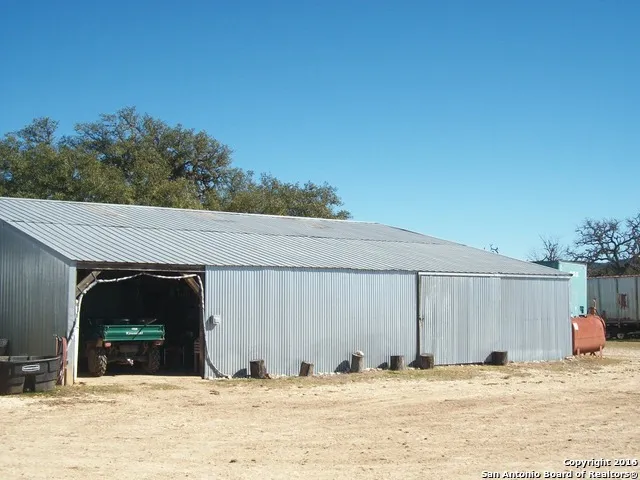 11217 FM 470 Tarpley, TX 78883