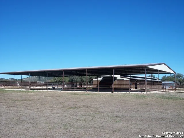 11217 FM 470 Tarpley, TX 78883