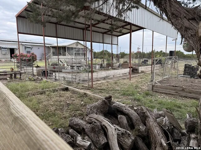 129 Sd 23043 Rocksprings, TX 78880