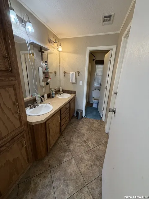129 Sd 23043 Rocksprings, TX 78880