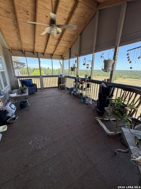129 Sd 23043 Rocksprings, TX 78880