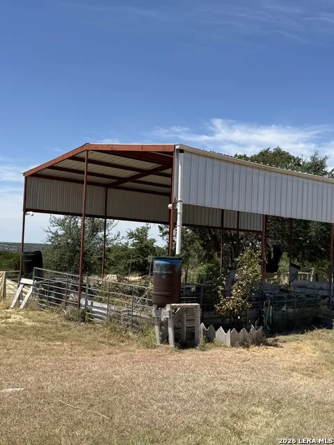 129 Sd 23043 Rocksprings, TX 78880