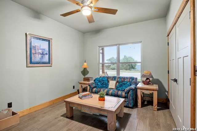 195 Kamira Drive Kerrville, TX 78028
