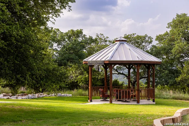 195 Kamira Drive Kerrville, TX 78028
