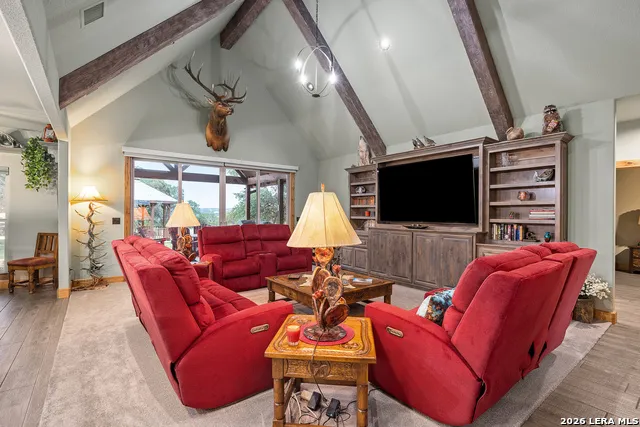 195 Kamira Drive Kerrville, TX 78028