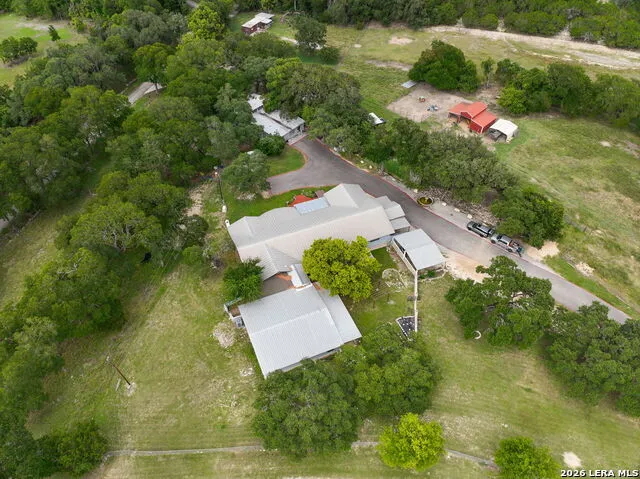 319 LOS INDIOS RD Boerne, TX 78006