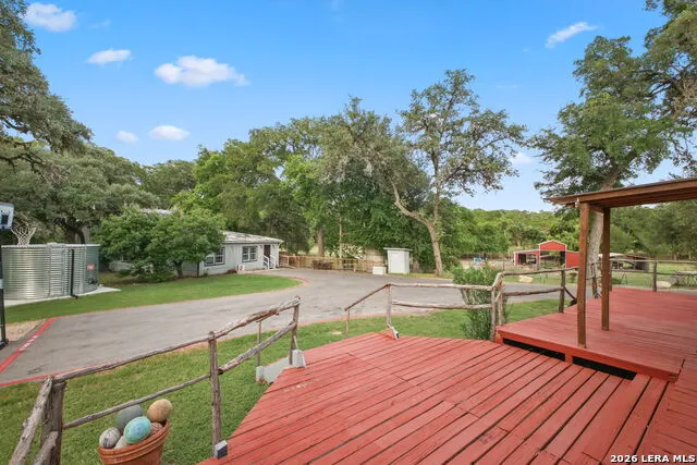 319 LOS INDIOS RD Boerne, TX 78006