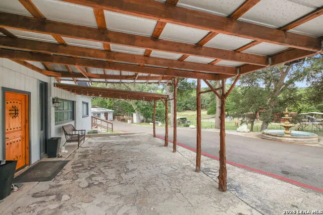 319 LOS INDIOS RD Boerne, TX 78006