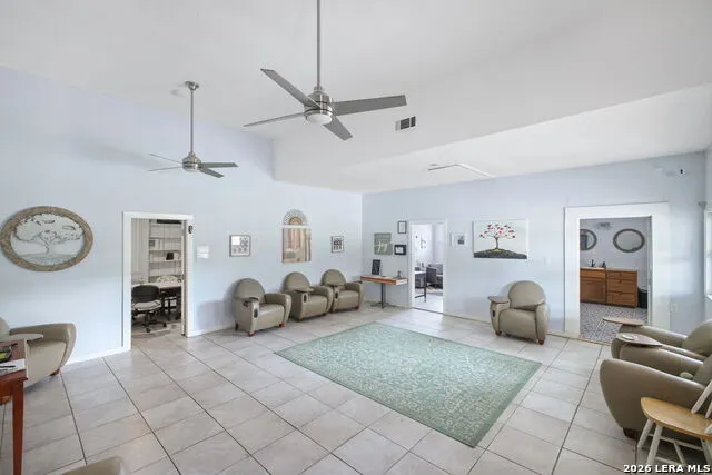 319 LOS INDIOS RD Boerne, TX 78006