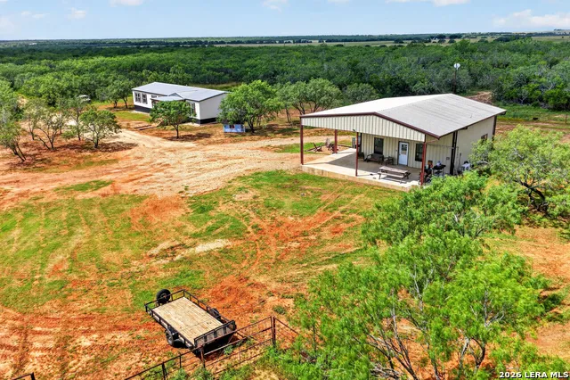 622 County Road 460 Stockdale, TX 78160
