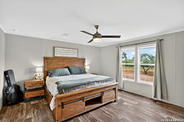 622 County Road 460 Stockdale, TX 78160