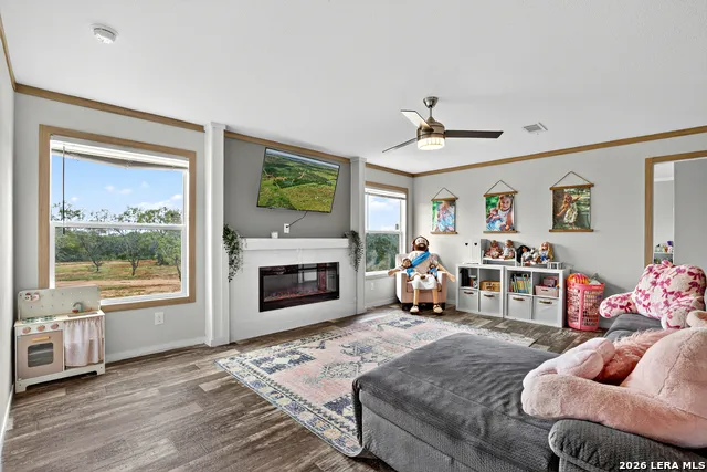 622 County Road 460 Stockdale, TX 78160