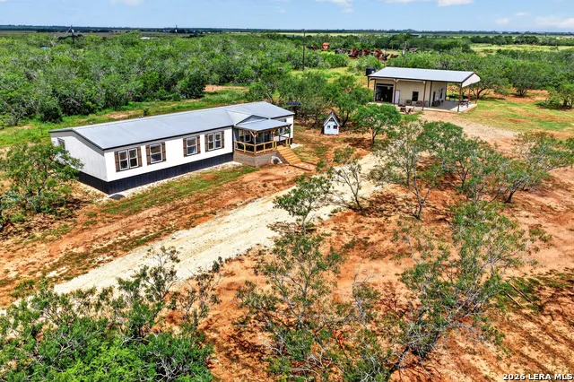 622 County Road 460 Stockdale, TX 78160