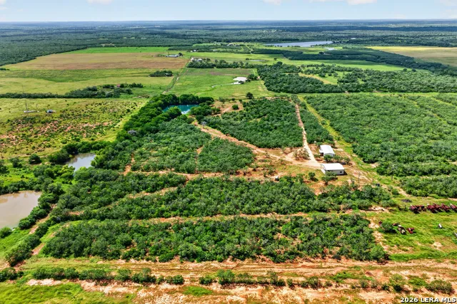 622 County Road 460 Stockdale, TX 78160