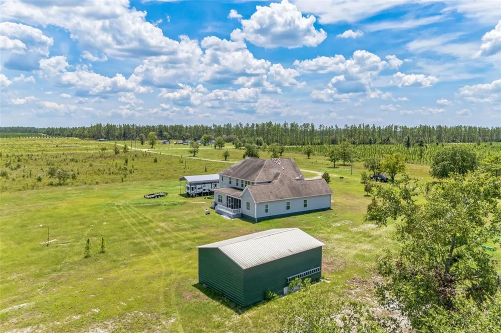 732 SE SIDE WHEEL TRAIL Lee, FL 32059