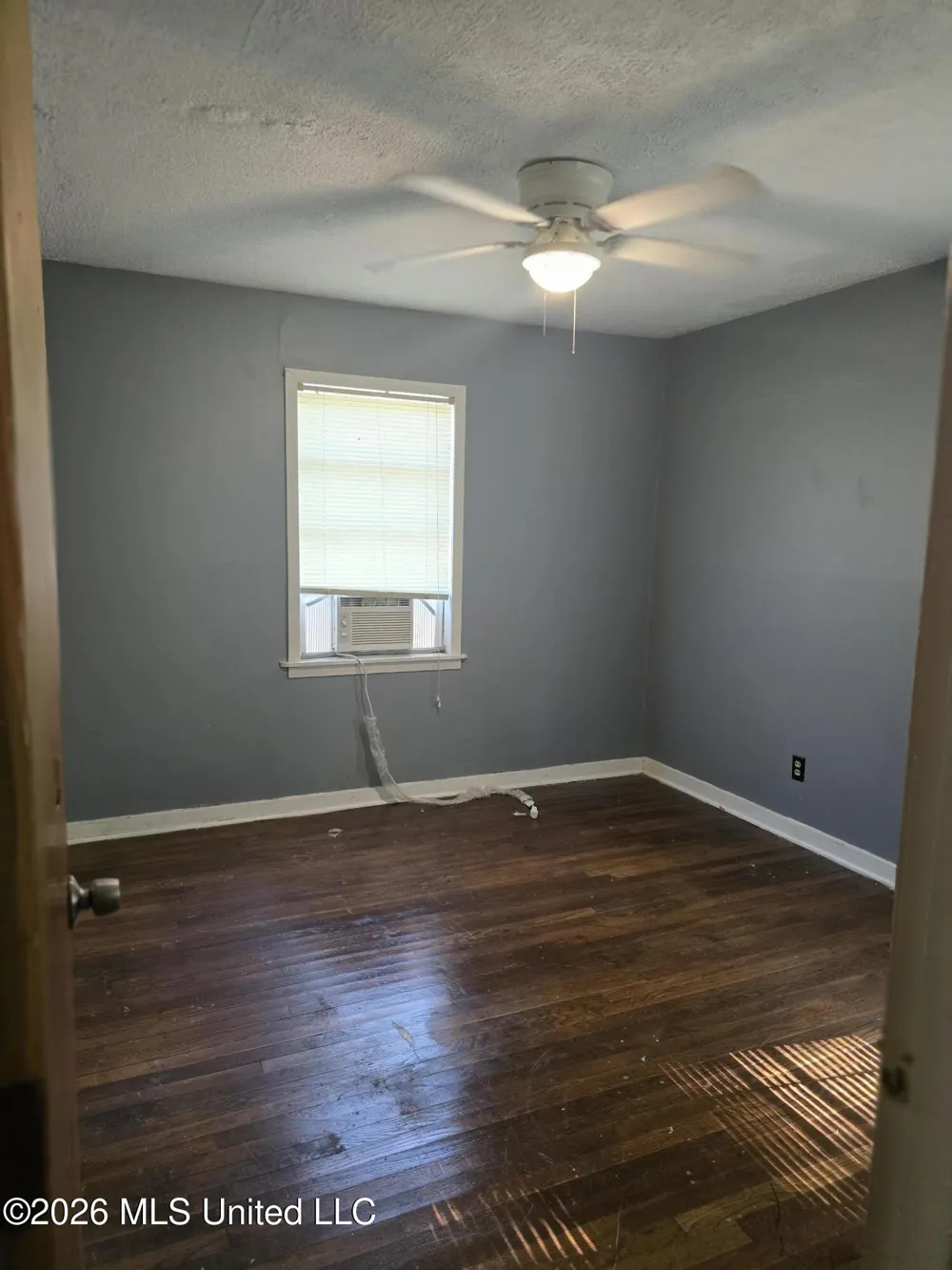 2013 W Ridgeway Street Jackson, MS 39213
