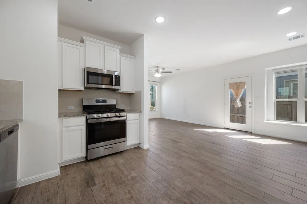 2805 Seneca Path #31 Leander, TX 78641
