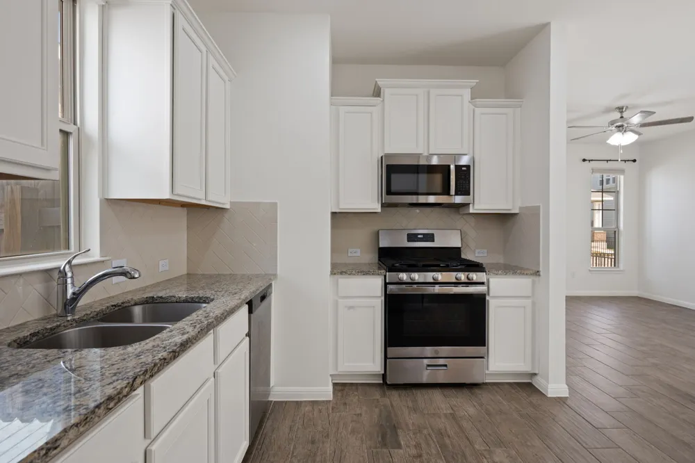 2805 Seneca Path #31 Leander, TX 78641