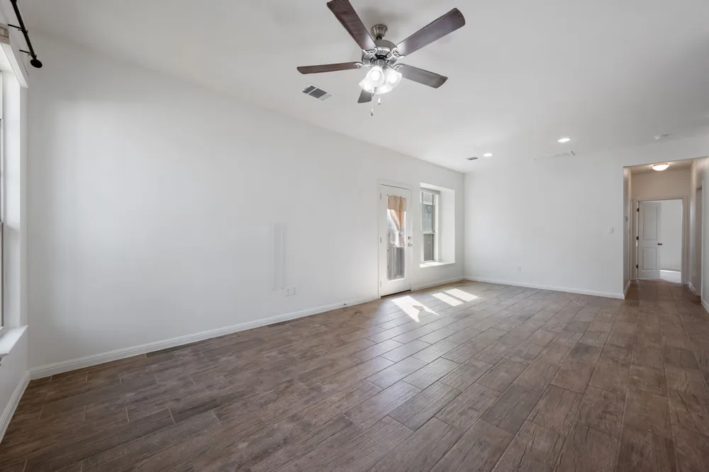 2805 Seneca Path #31 Leander, TX 78641