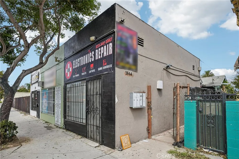1844 Atlantic Avenue Long Beach, CA 90806