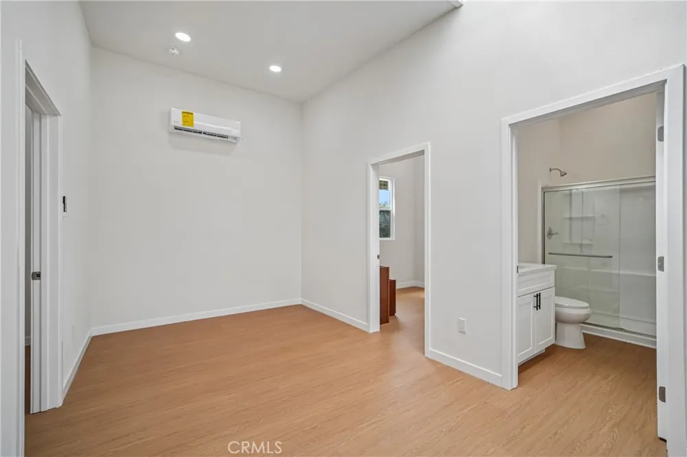 1844 Atlantic Avenue Long Beach, CA 90806