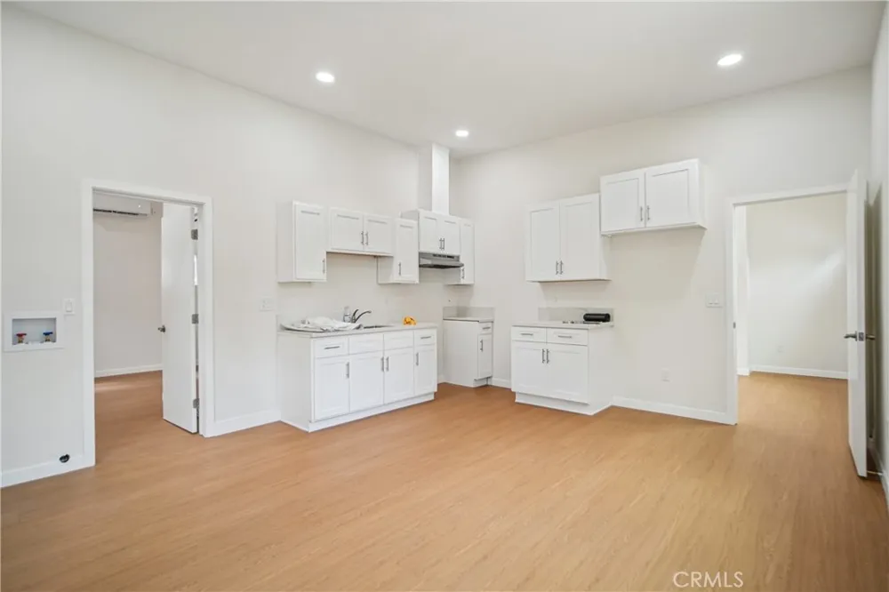 1844 Atlantic Avenue Long Beach, CA 90806