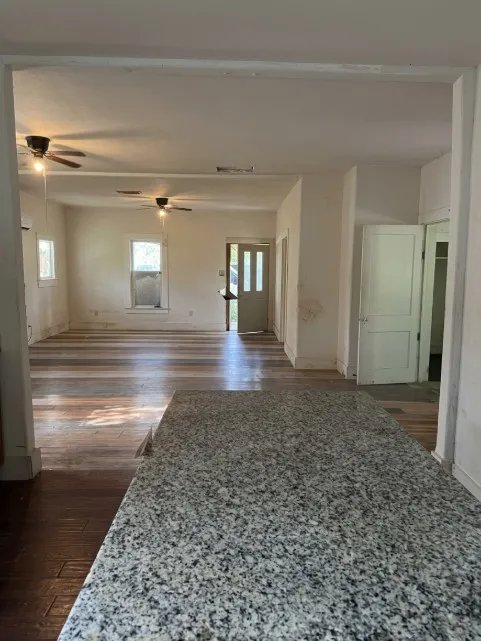 443 W Jackson Street Bartlett, TX 76511