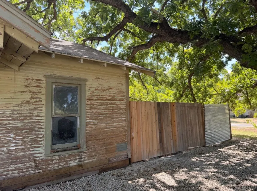 443 W Jackson Street Bartlett, TX 76511