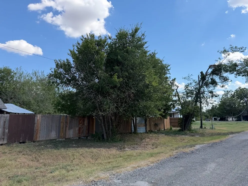 443 W Jackson Street Bartlett, TX 76511