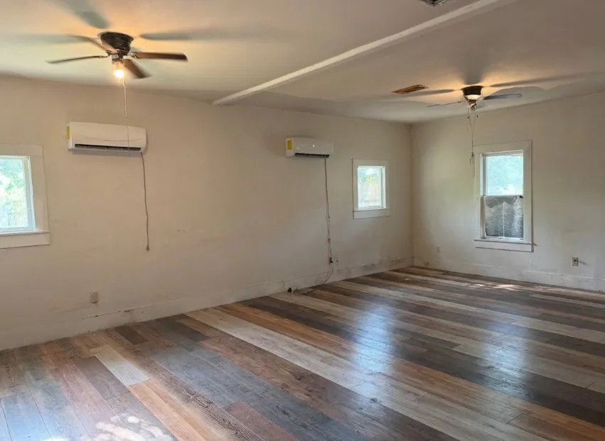 443 W Jackson Street Bartlett, TX 76511