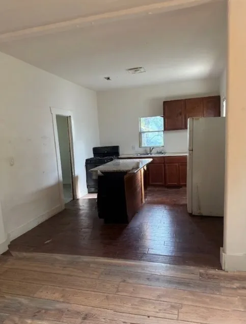 443 W Jackson Street Bartlett, TX 76511