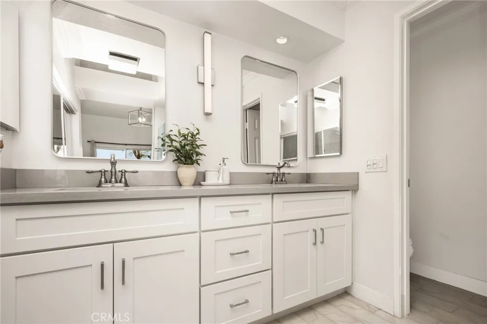 1045 S Daybreak Court Anaheim, CA 92808
