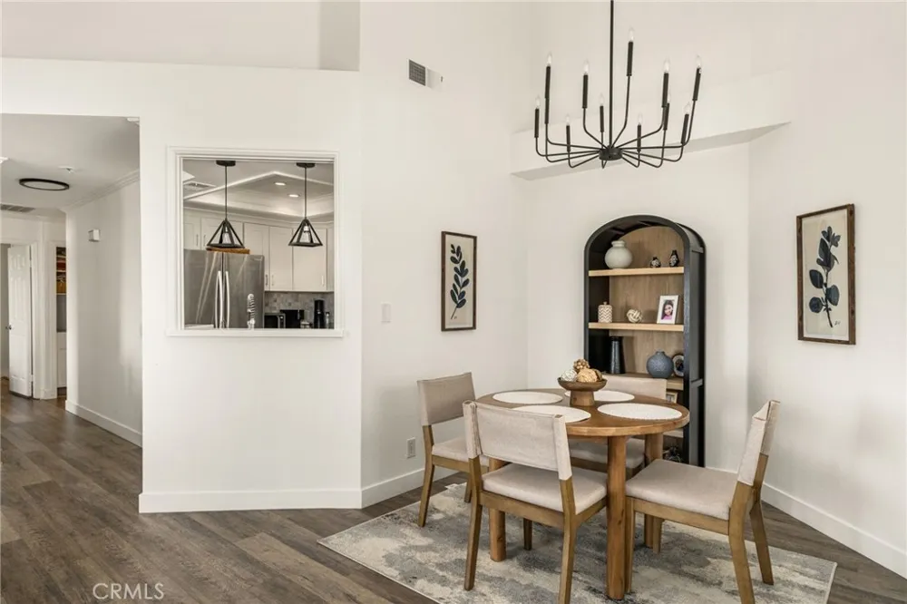 1045 S Daybreak Court Anaheim, CA 92808