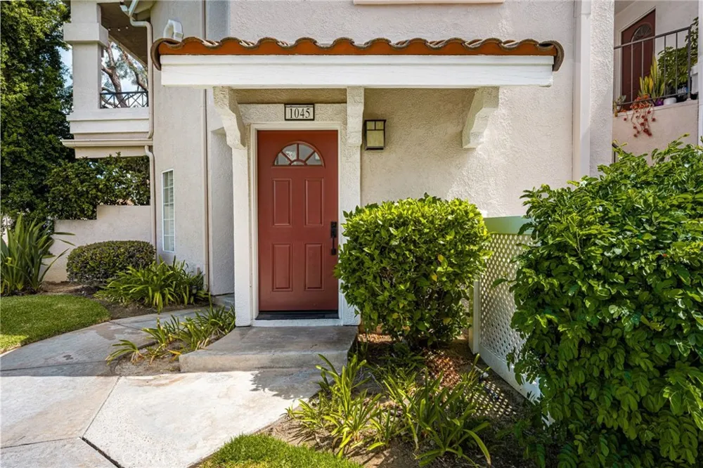 1045 S Daybreak Court Anaheim, CA 92808