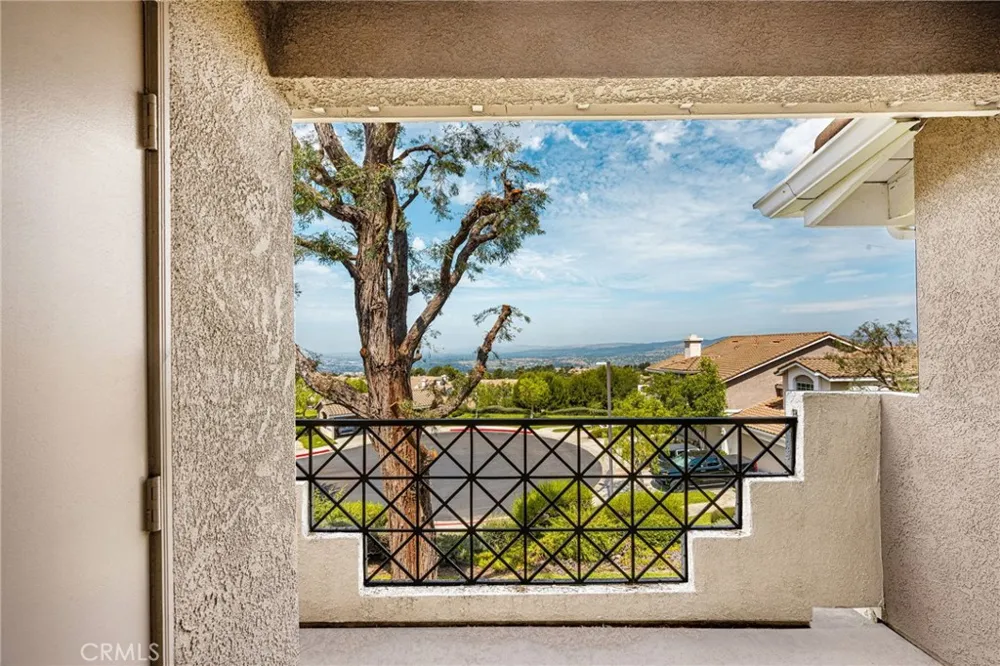 1045 S Daybreak Court Anaheim, CA 92808