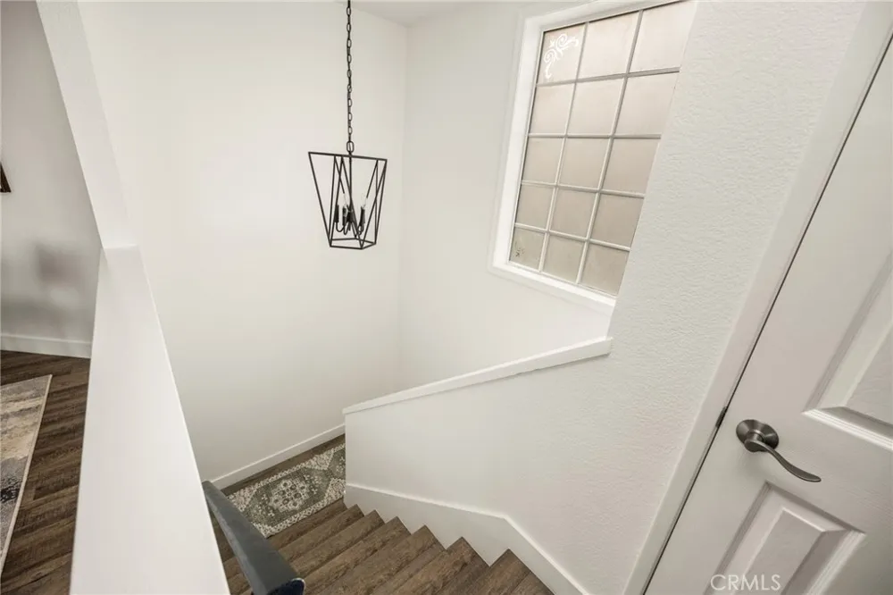 1045 S Daybreak Court Anaheim, CA 92808