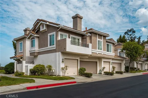 1045 S Daybreak Court