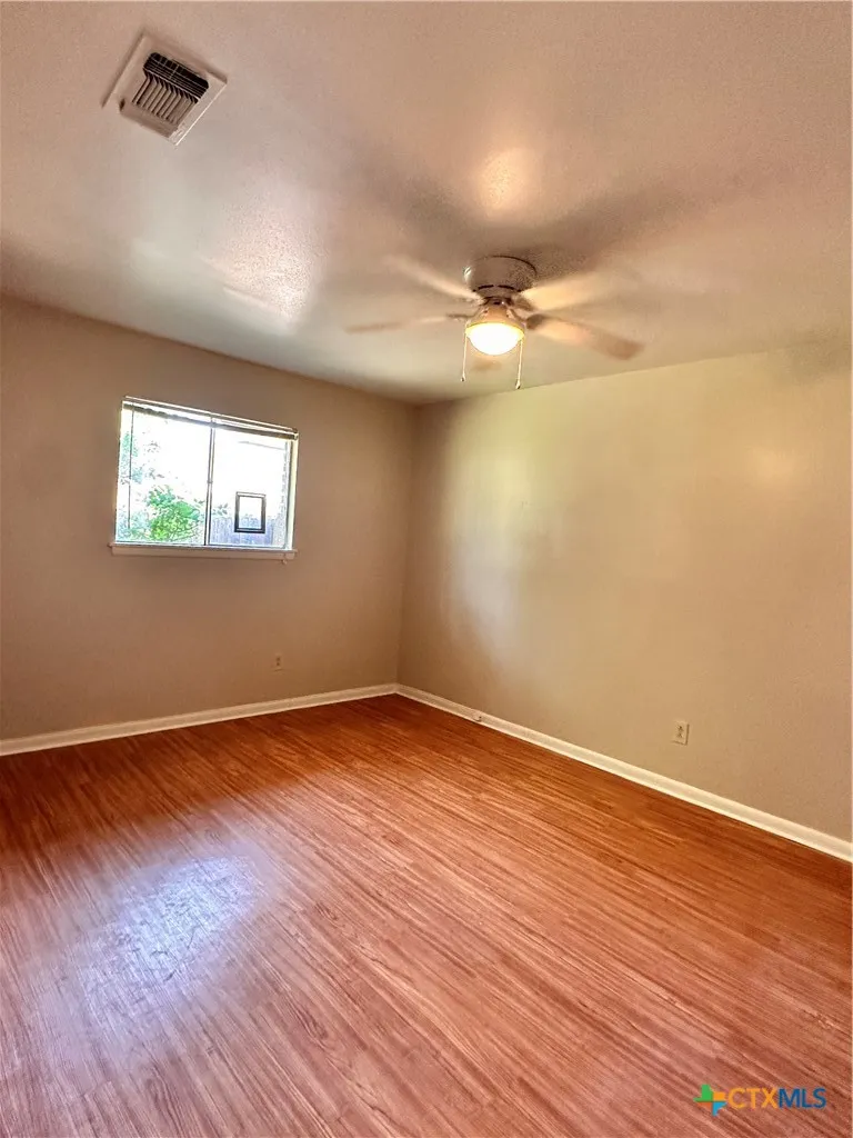 1009 Hazelton Street San Marcos, TX 78666