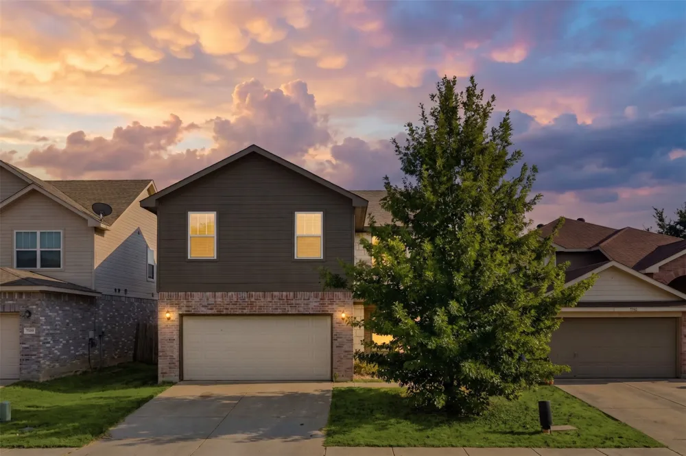 9910 Ironhorse Drive Dallas, TX 75227