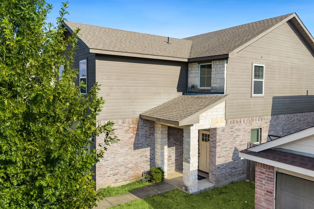 9910 Ironhorse Drive Dallas, TX 75227