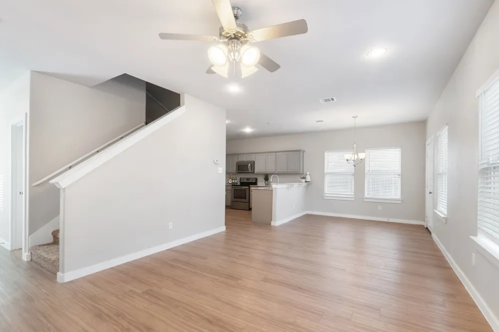 9910 Ironhorse Drive Dallas, TX 75227