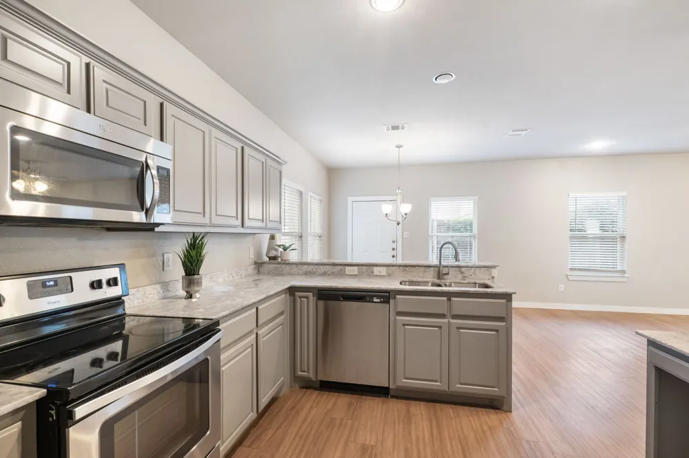 9910 Ironhorse Drive Dallas, TX 75227